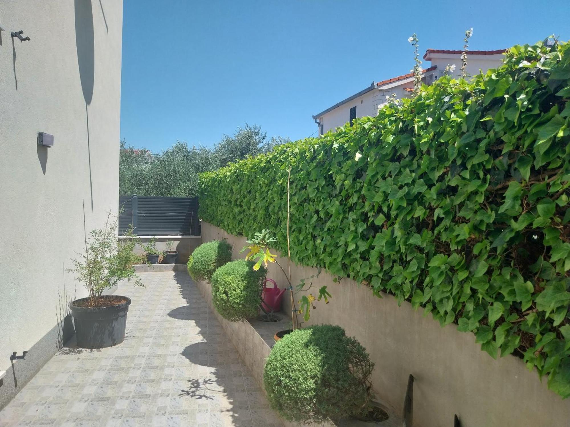 Villa Guliver Slatine Kültér fotó